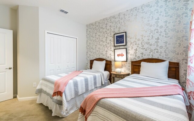 2628 Calistoga Avenue