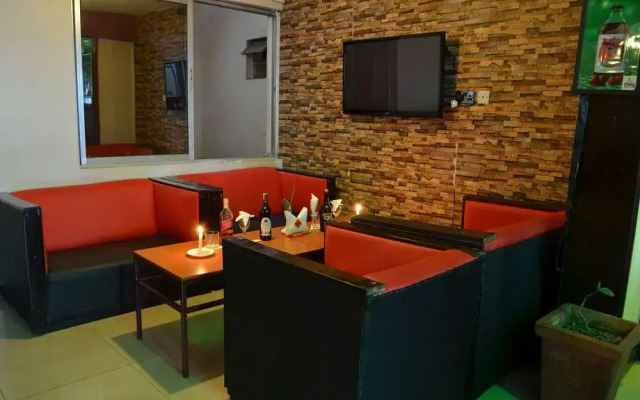 Royal City Hotel