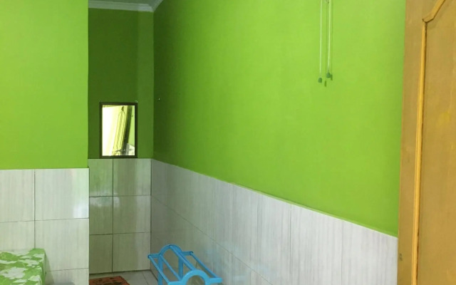 Hotel Trias Parangtritis by ZUZU