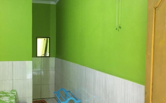 Hotel Trias Parangtritis
