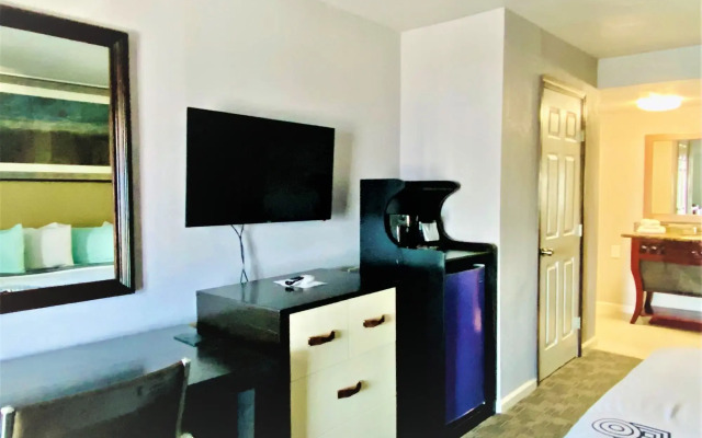 R Nite Star Inn & Suite