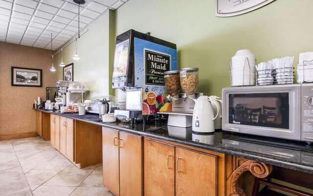 Sleep Inn and Suites Hattiesburg