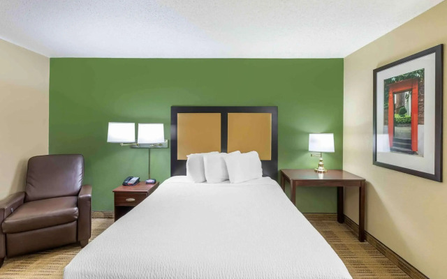 Extended Stay America Select Suites - Milwaukee - Wauwatosa