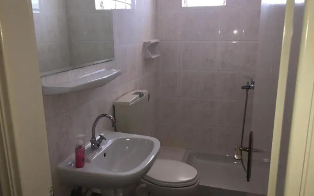 Dimis Studios And Apartments