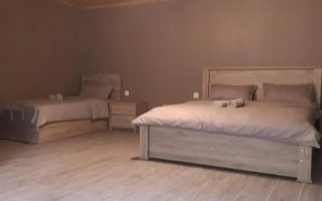 Guest House Nikoloz