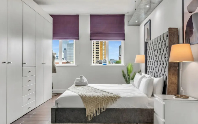 Three Bedroom Apartment in City Reach