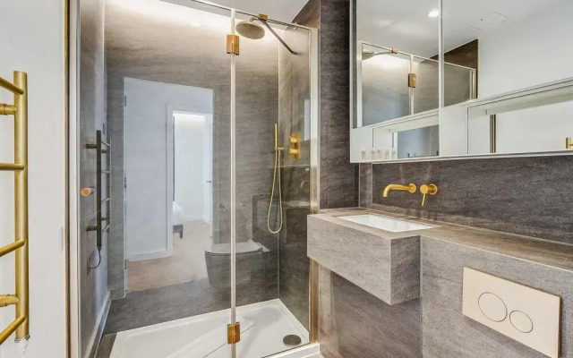 Elegant 3-bedroom Condo