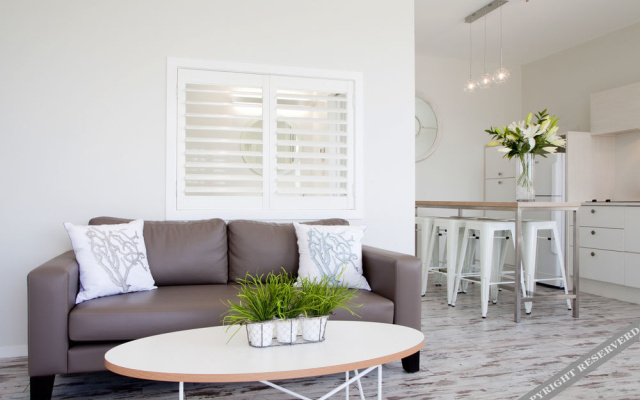 Waiheke Central Apartments – Guest Rooms – Oneroa Bay
