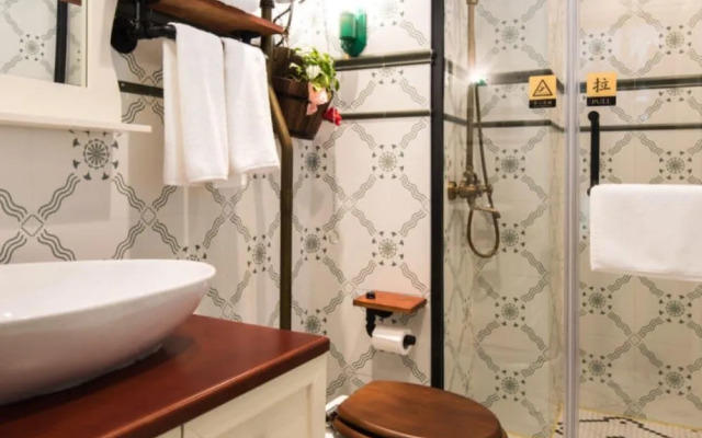 Film and Television Theme Hostel