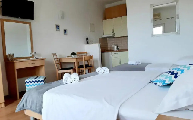 Apartments Akmadzic