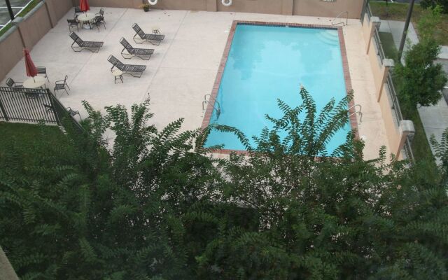 Hampton Inn & Suites Lafayette