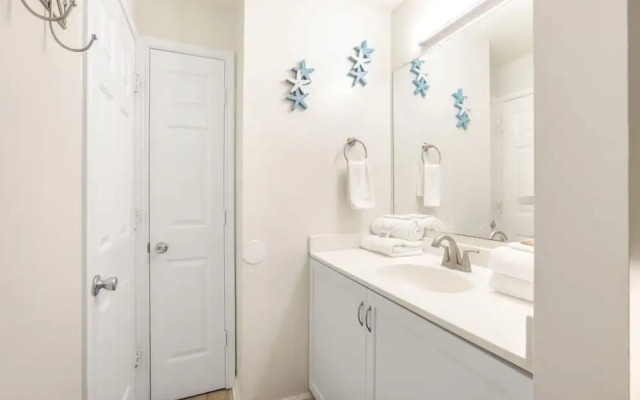 Tradewinds 1301 Beachfront Top-floor