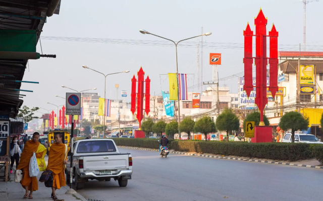 Khunyuw Hotel