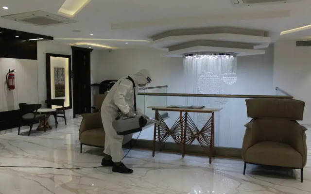 Hotel 18 Keys