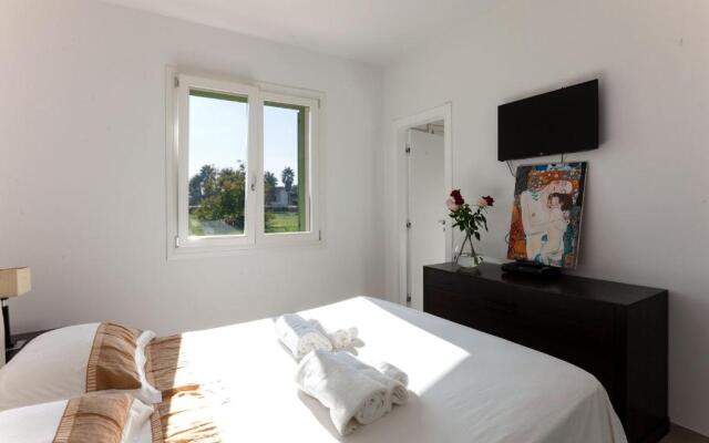 Villa piscina 5 camere 5 bagni spiaggia Ionio m780