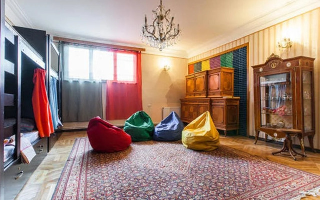 Dvizh Hostel Eli Spali