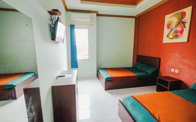 Hotel Mega Dana