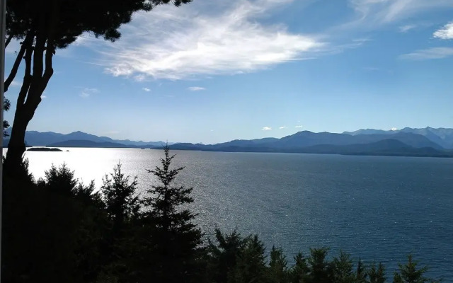 Luxury 2-Bedr Apt Amazing Views AT1