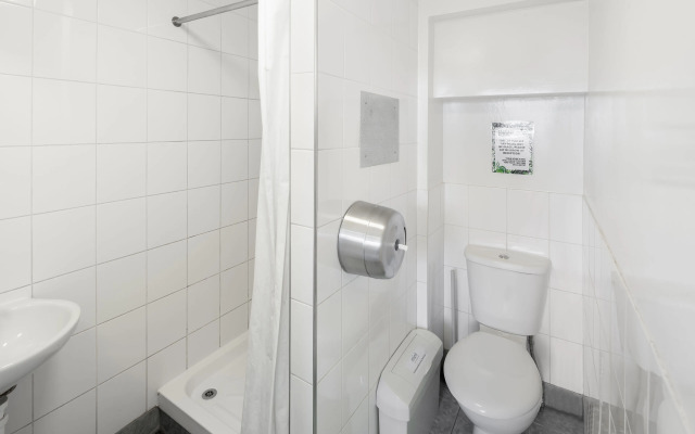 Astor Hyde Park Hostel - Adults Only