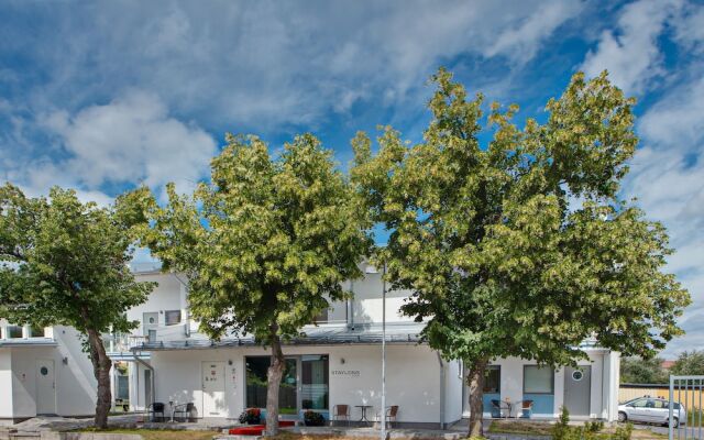 Staylong Hotel