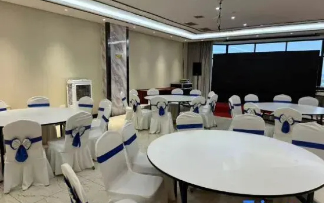 Xinzhou Benshuilange Wenquan Homestay (Qicun)
