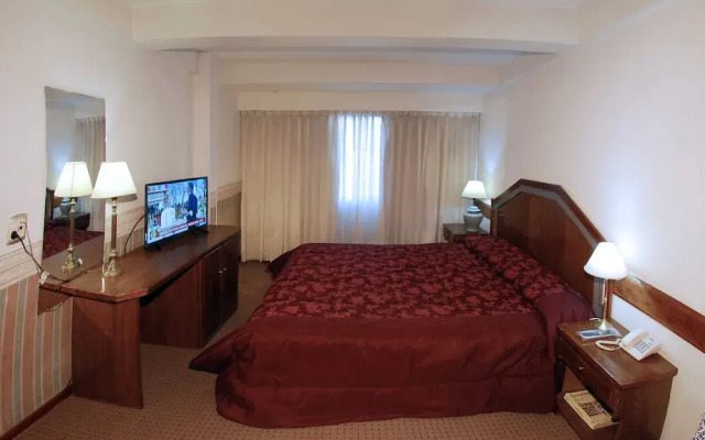 Art Deco Hotel And Suites