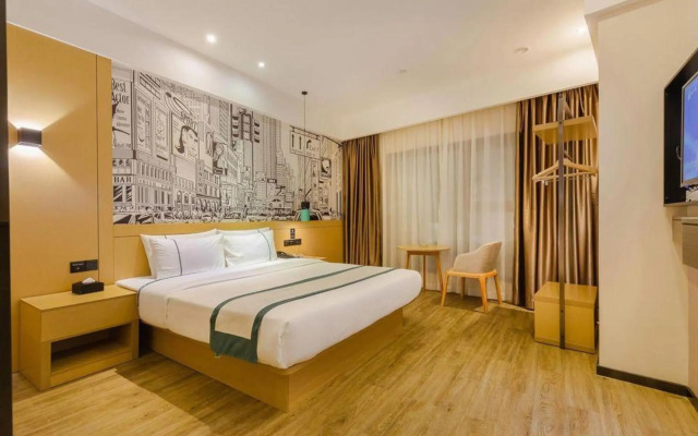 Gemeng Hotel (Chengdu Kuanzhai Alley Huapaifang Subway Station)