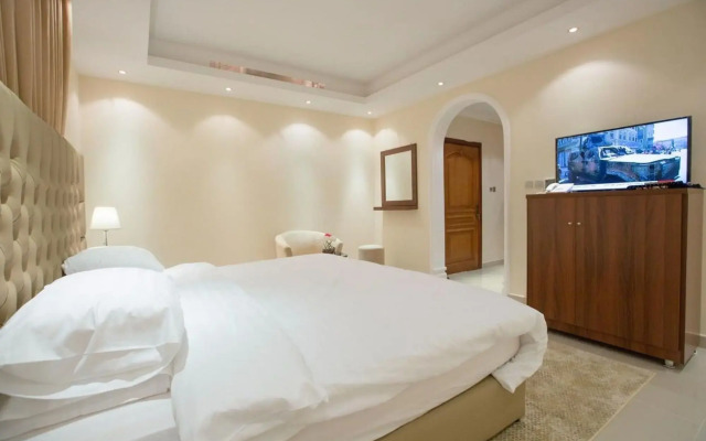 Al Fouz Luxury Hotel Suites