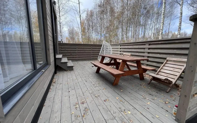 Sreda Green Lounge (Barnhouse 364)