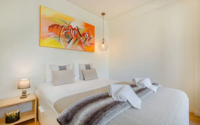 Charming Flat @ Trindade II
