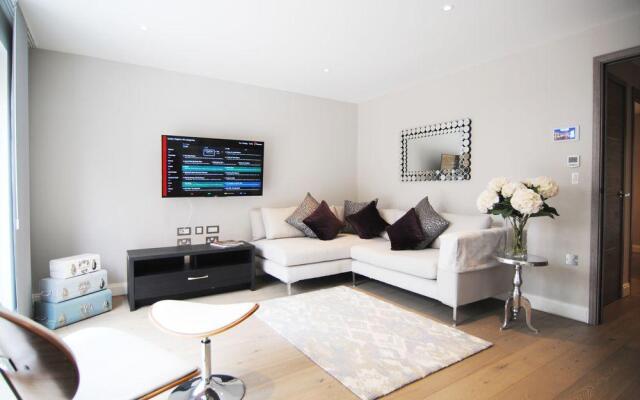 Lux St James Apartment Central London with WIFI - by City Stay London