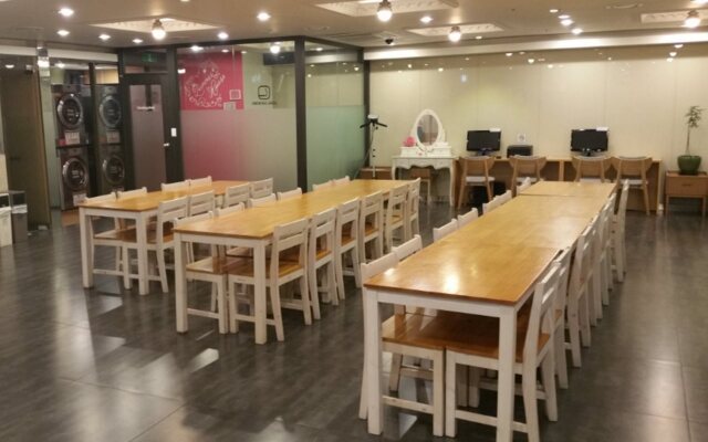 Hotel Skypark Myeongdong II