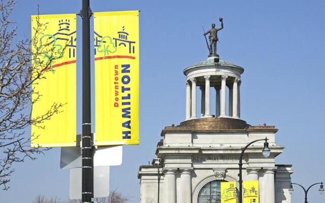 Courtyard by Marriott Hamilton