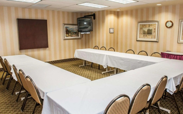 Quality Inn Indy Castleton