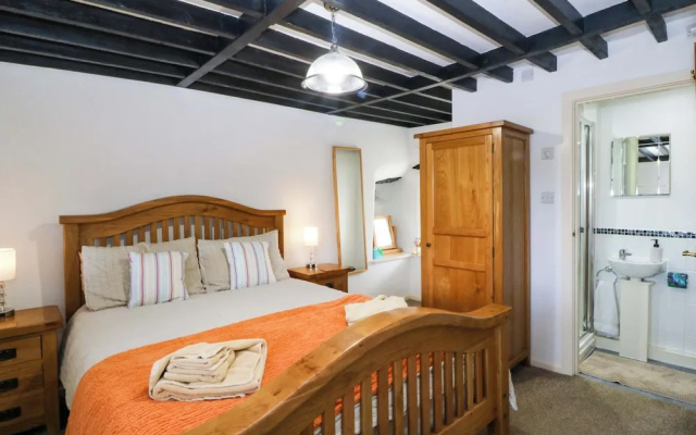 Farm Cottage