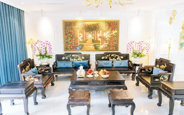 Leo Mansion Luxury Serviced Apartment