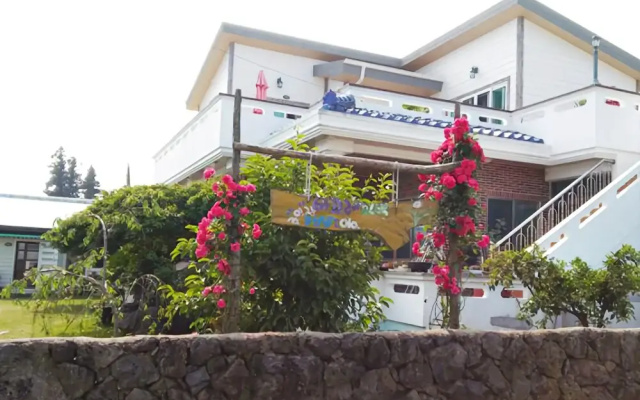 Seogwipo Bakkeurae Pension