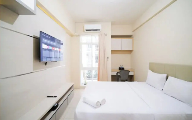 Simple And Comfortable Living Studio At Bale Hinggil Apartment