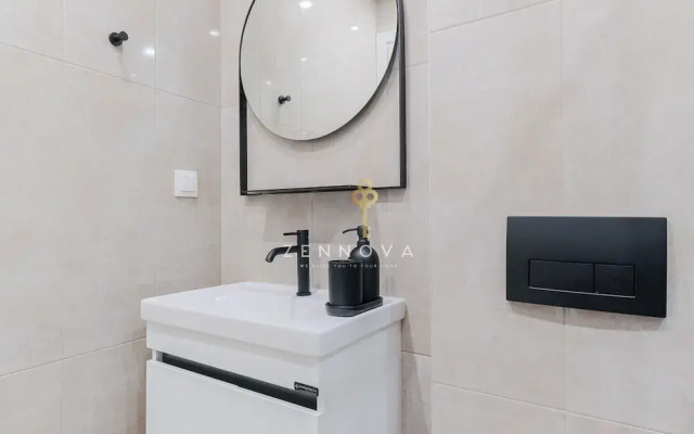 Zennova 72 Tsinari Luxury Suite