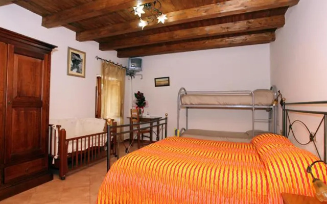 Agriturismo La Roccia