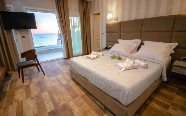 Blue Marine Beach Hotel