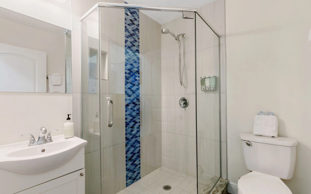 Tropical Breeze Resort