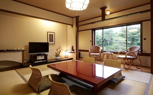 The Hamilton Ureshino