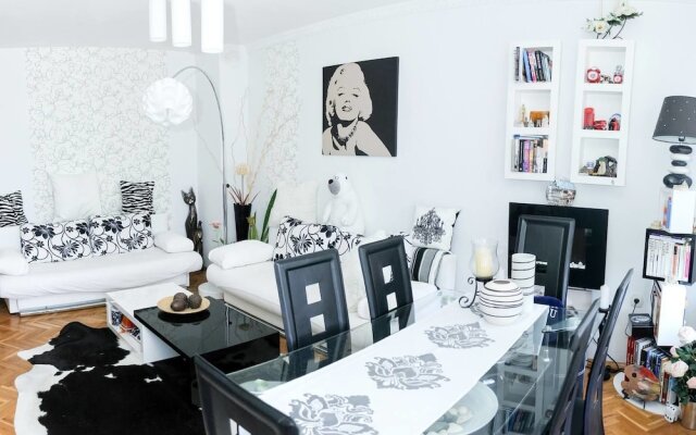 FM Economy 2-BDR Apartment - Joy Family - Varna