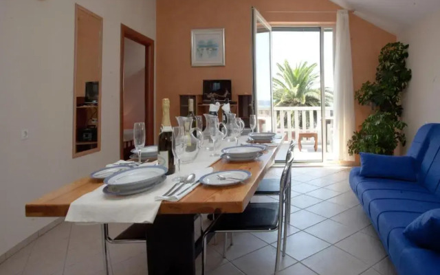 Yacht Beach Apartments