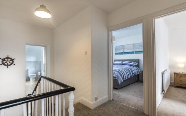 Sandy Retreat - 3 Bedroom Holiday Home - Tenby