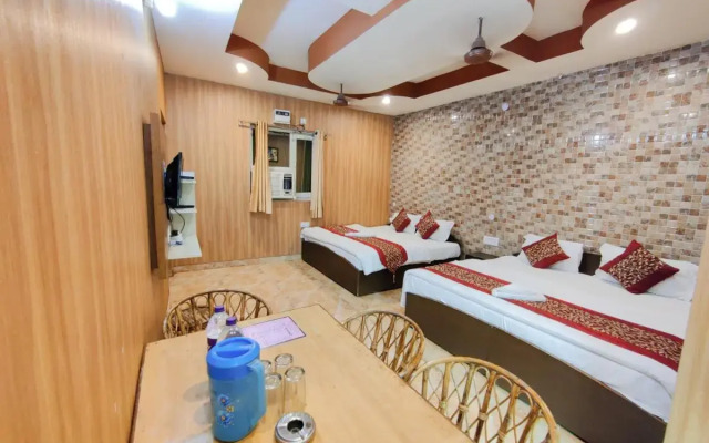 Bhagirathi Hotel in Tapovan By PerfectStyaz