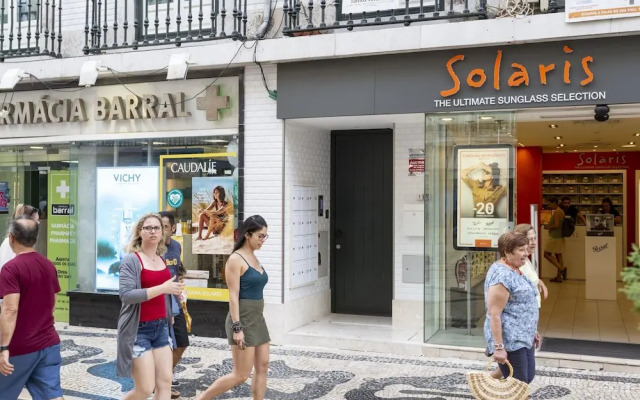 JOIVY Luxurious 2BR Apt w/street view, 2mins to Santa Justa Lift