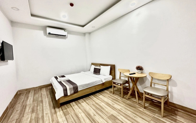 RedDoorz Plus near E-Town 2 – Guest Rooms – Ho Chi Minh City