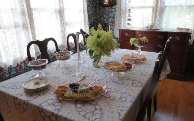 Lilac Village Bed and Breakfast